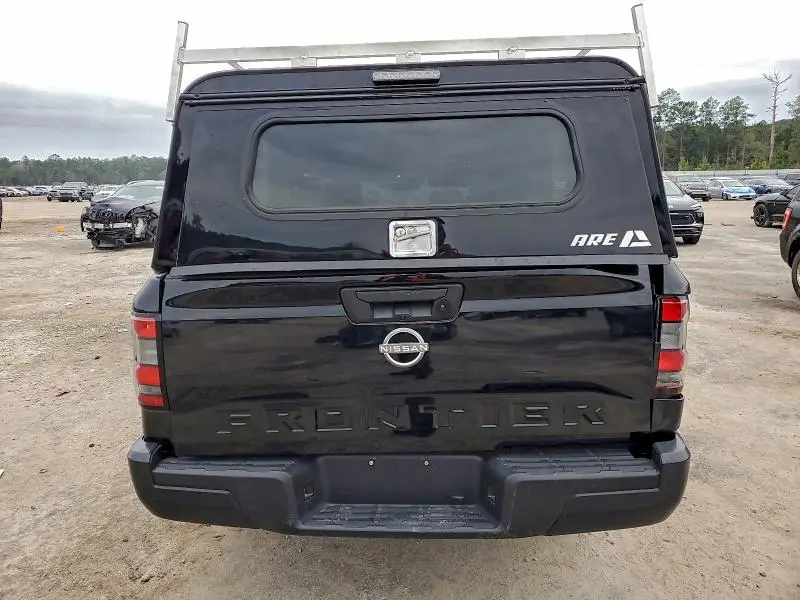 2024 NISSAN FRONTIER S  