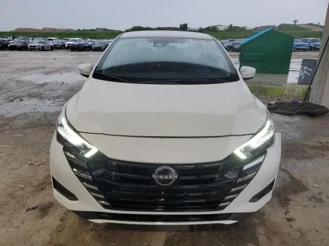 2025 NISSAN VERSA SV  
