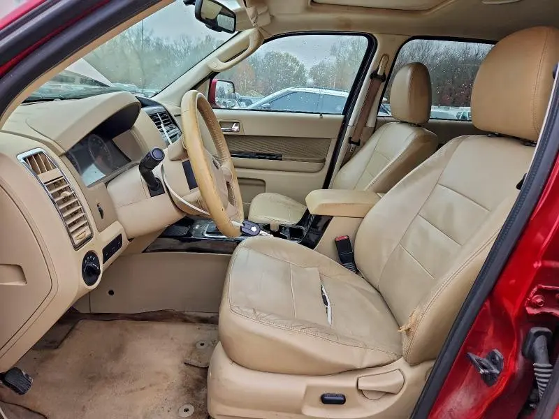 2011 FORD ESCAPE LIMITED  