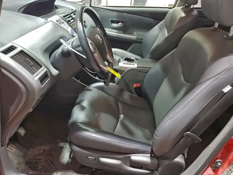 2013 TOYOTA PRIUS V   