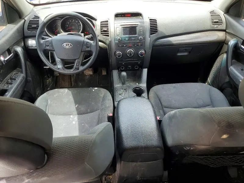 2013 KIA SORENTO LX  