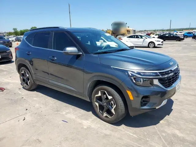 2024 KIA SELTOS EX  