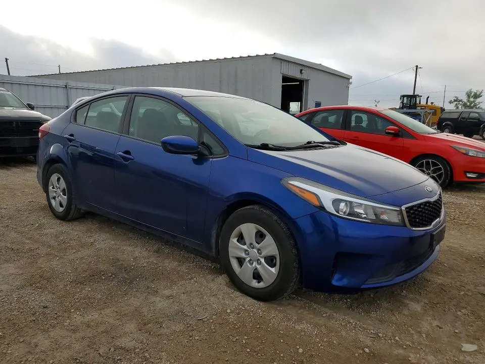 2018 KIA FORTE LX  