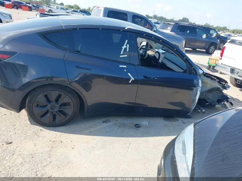 2024 TESLA MODEL Y LONG RANGE DUAL MOTOR ALL-WHEEL DRIVE