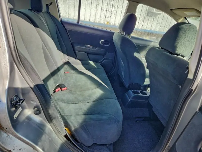 2012 NISSAN VERSA S  
