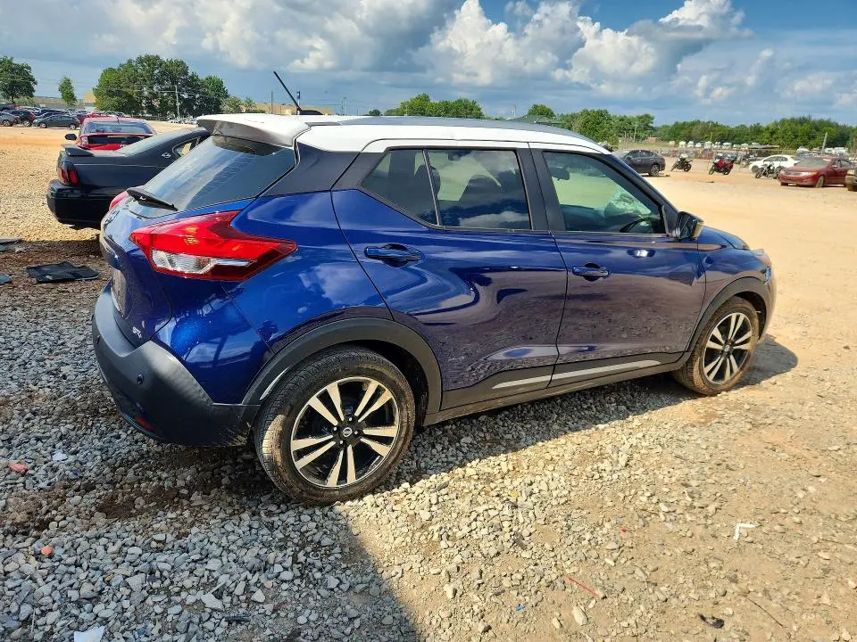 2020 NISSAN KICKS SR  