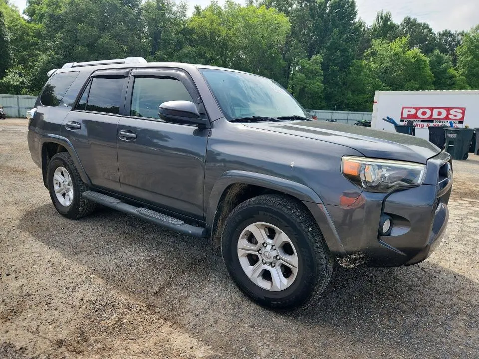 2016 TOYOTA 4RUNNER SR5  