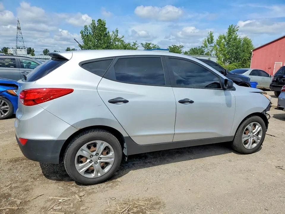 2011 HYUNDAI TUCSON GL  