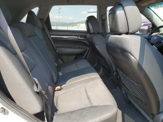 2013 KIA SORENTO LX  