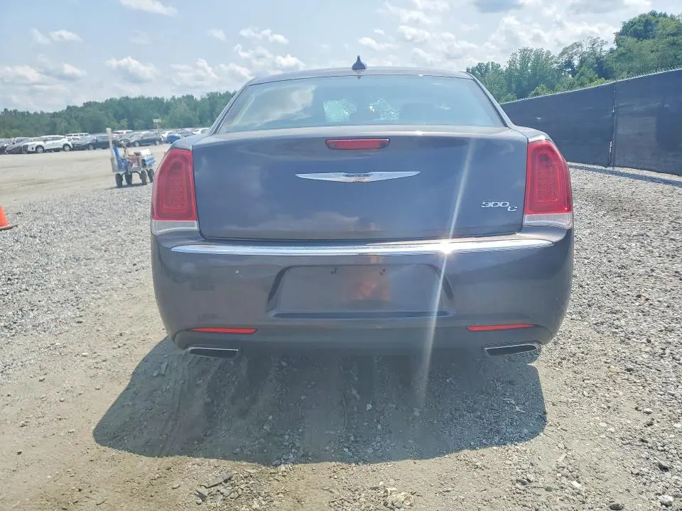 2016 CHRYSLER 300C   