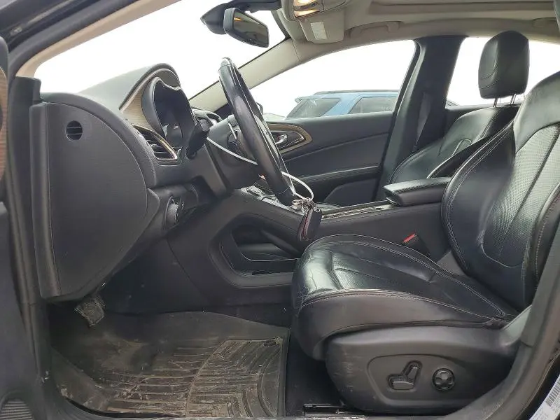 2015 CHRYSLER 200 C  