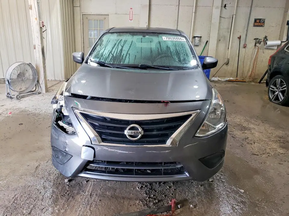 2016 NISSAN VERSA 1.6 SV  