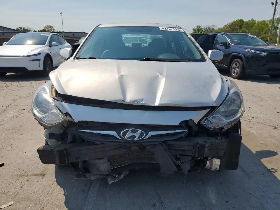 2014 HYUNDAI ACCENT GLS  