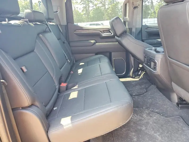 2022 GMC SIERRA K1500 SLT  