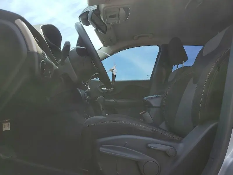 2014 JEEP CHEROKEE SPORT  