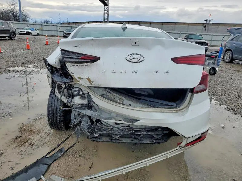 2019 HYUNDAI ELANTRA SEL  