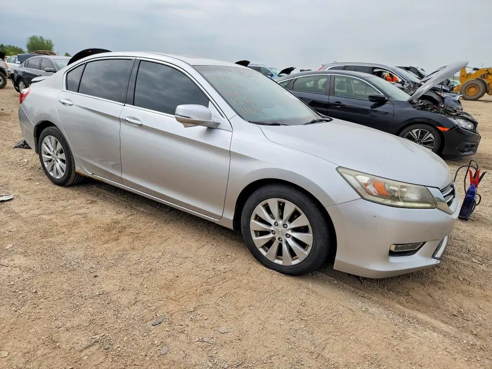 2013 HONDA ACCORD TOURING  