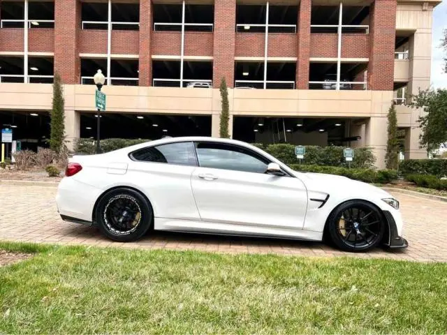 2020 BMW M4 CS  