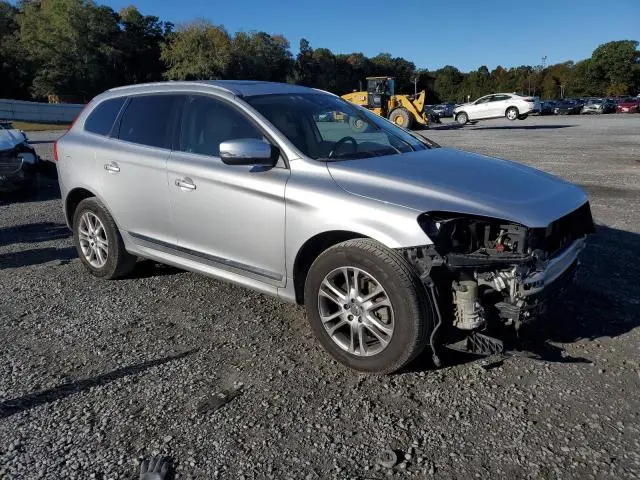 2015 VOLVO XC60 T5 PLATINUM  