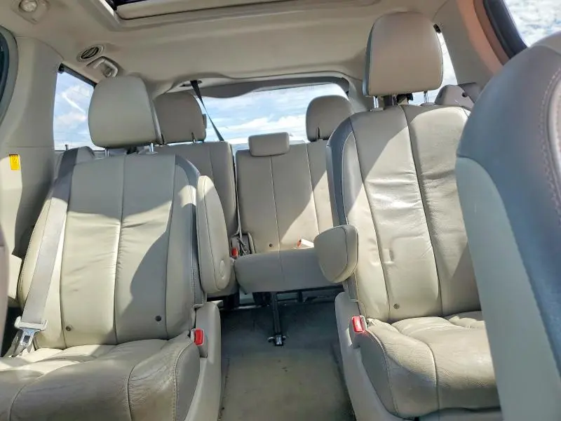 2011 TOYOTA SIENNA LIMITED 7-PASSENGER  