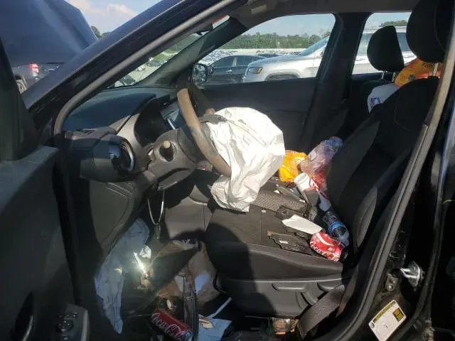 2019 NISSAN KICKS S  