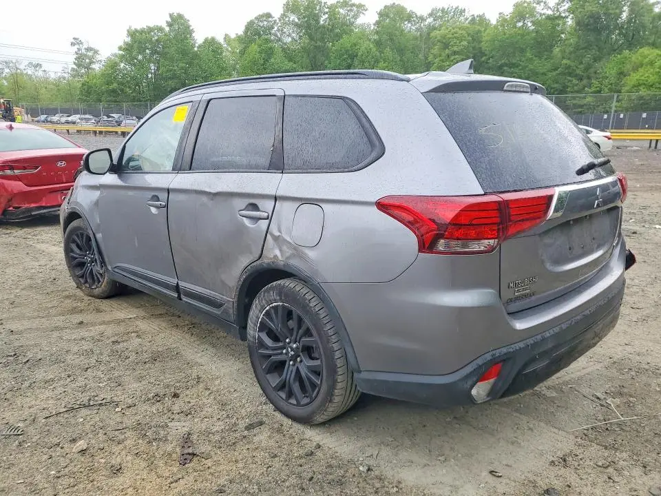 2019 MITSUBISHI OUTLANDER SE  