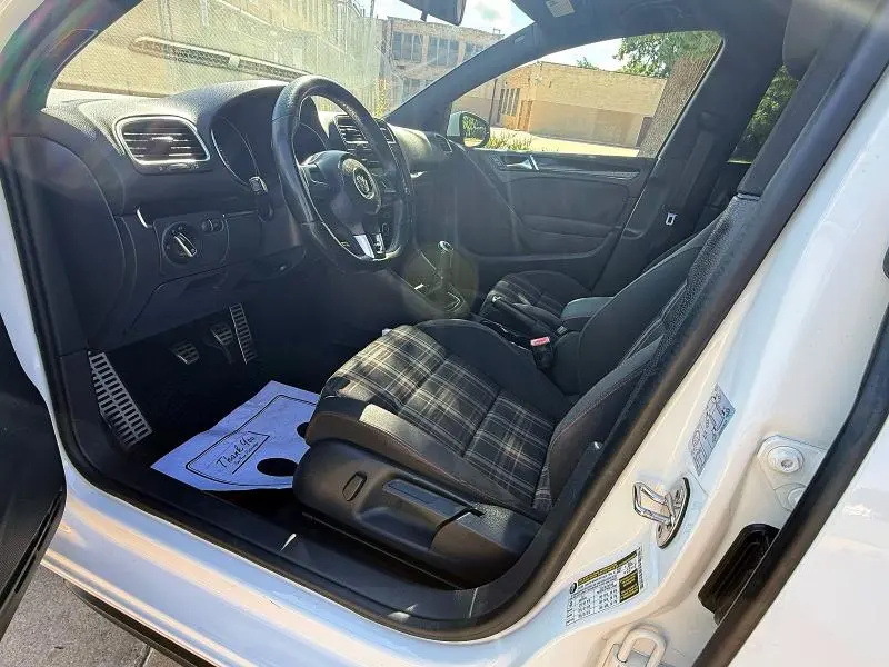 2013 VOLKSWAGEN GTI   