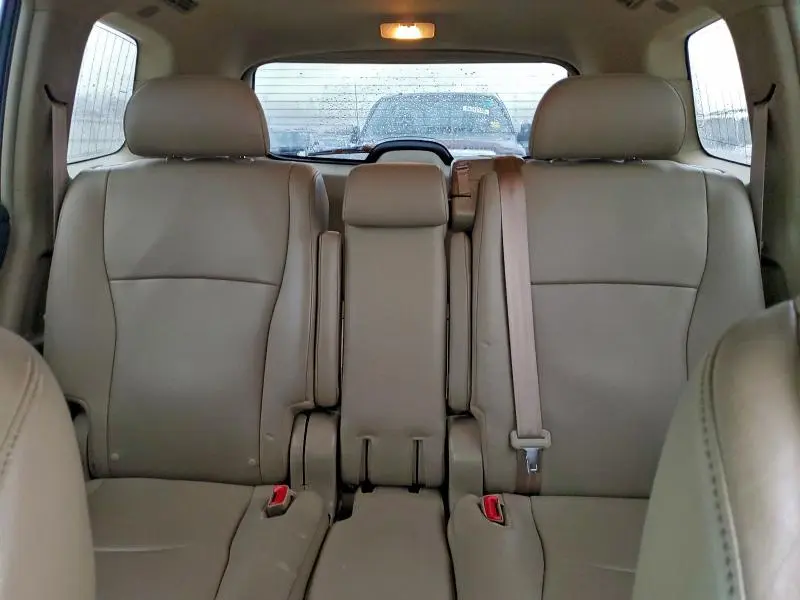 2013 TOYOTA HIGHLANDER LIMITED  