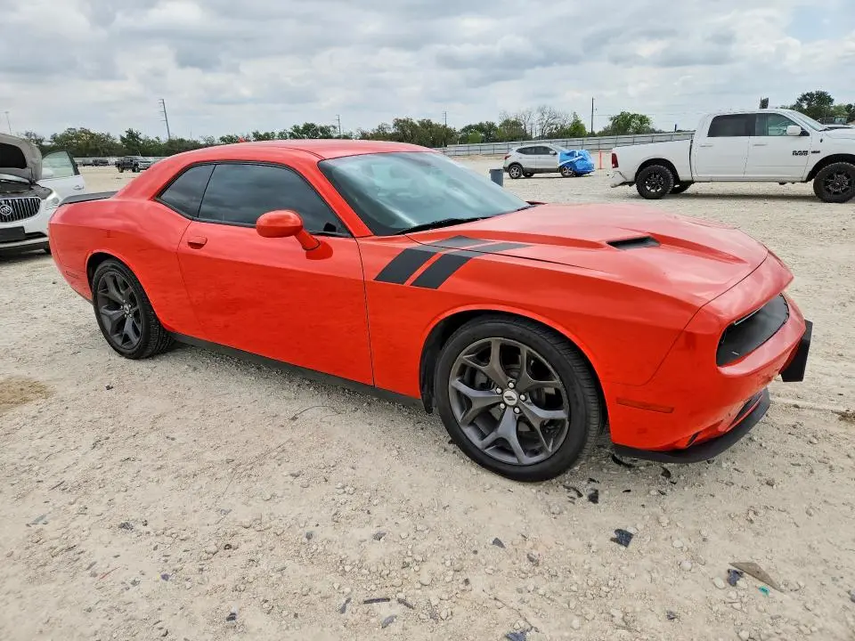 2018 DODGE CHALLENGER SXT  