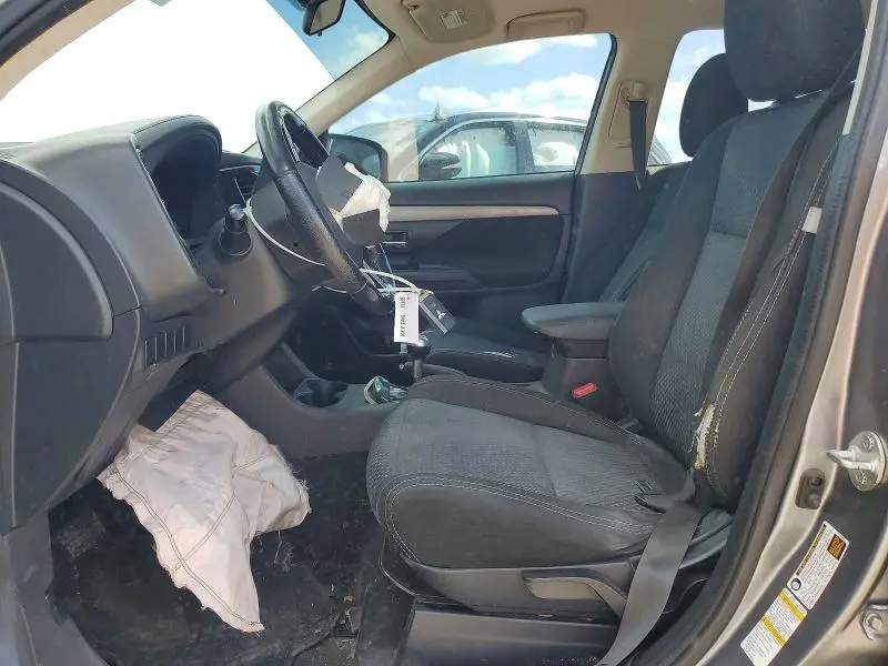 2016 MITSUBISHI OUTLANDER SE  