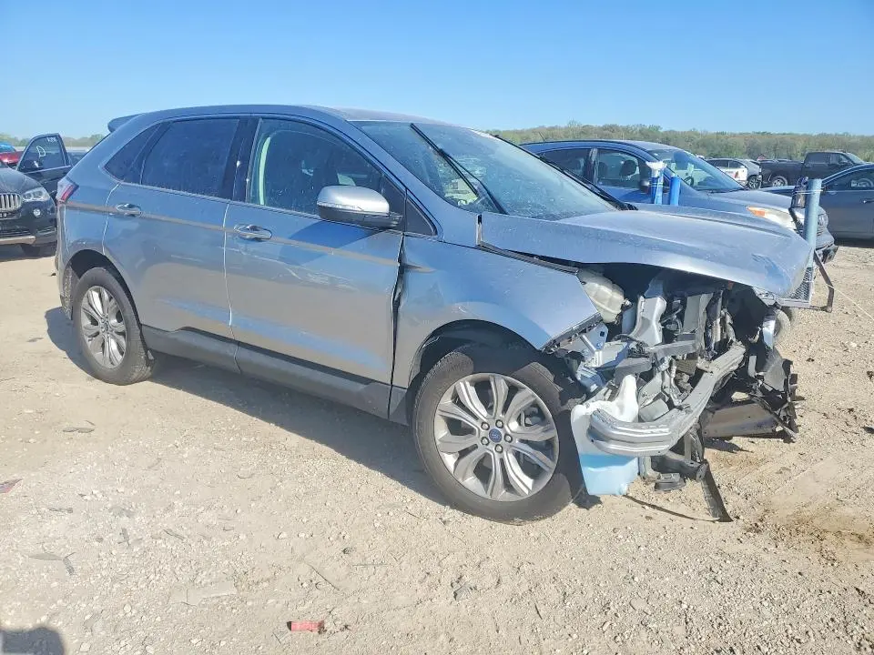 2022 FORD EDGE TITANIUM  