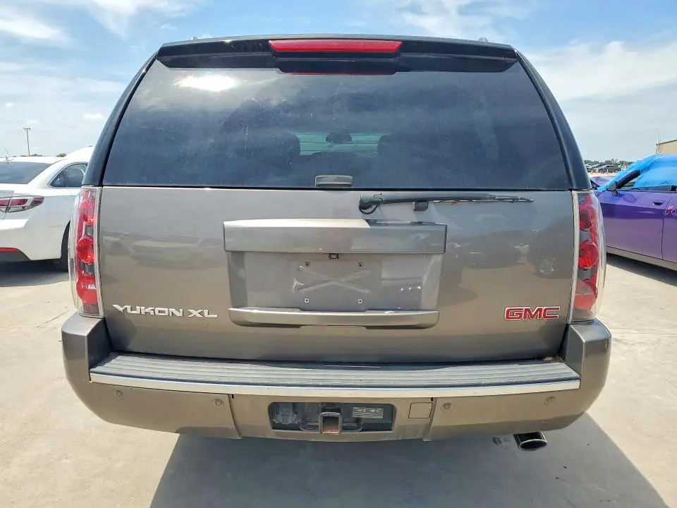 2014 GMC YUKON XL DENALI  