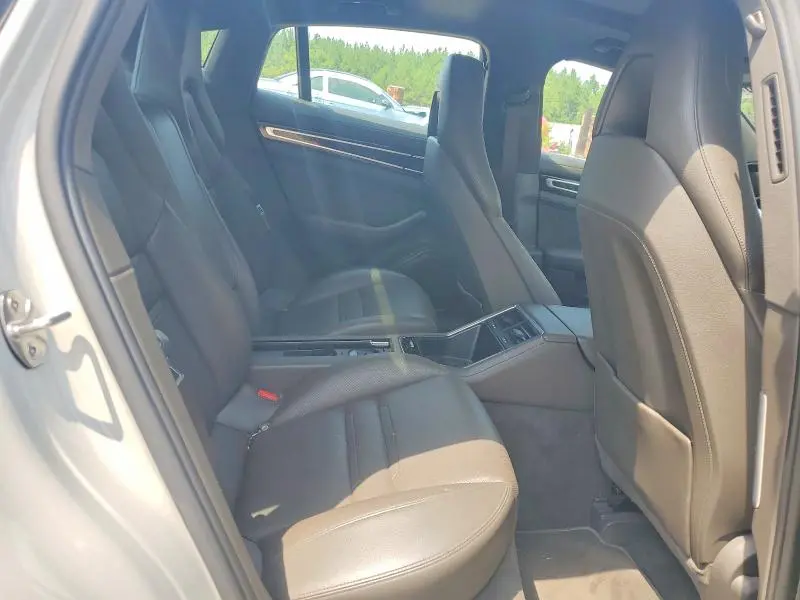 2017 PORSCHE PANAMERA 2  