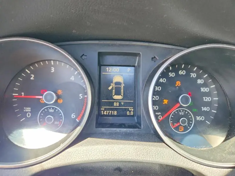 2013 VOLKSWAGEN GOLF   