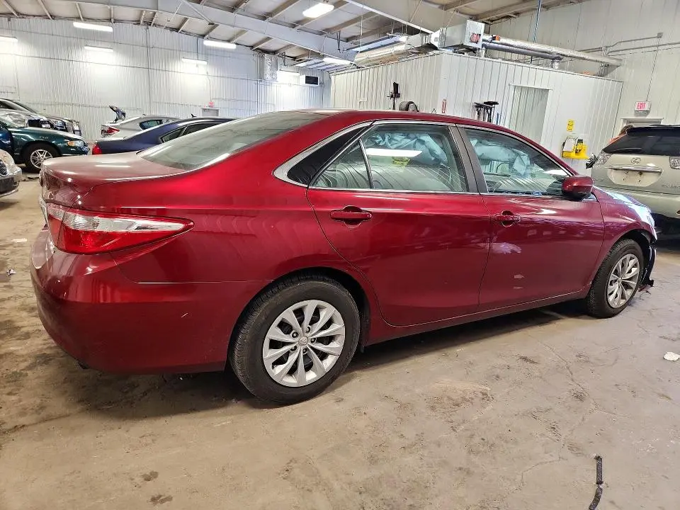 2015 TOYOTA CAMRY LE  