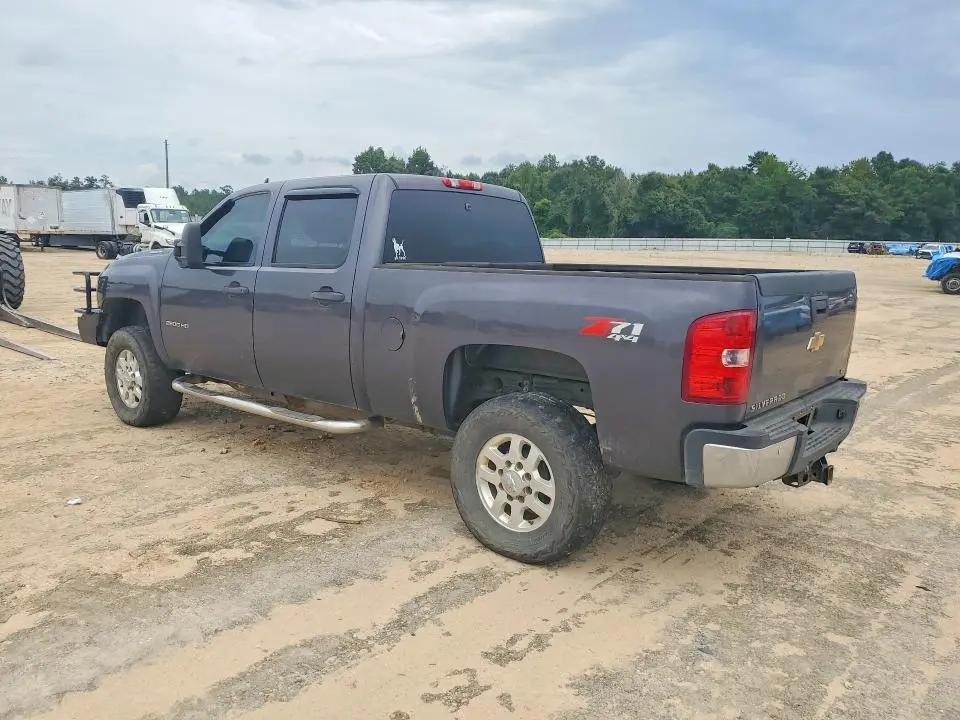 2011 CHEVROLET SILVERADO K2500 HEAVY DUTY LT  