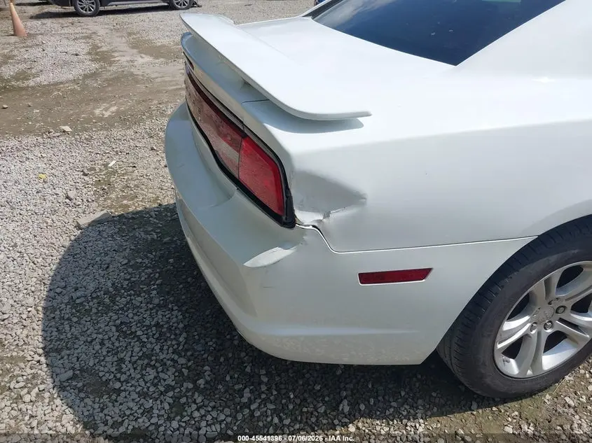 2013 DODGE CHARGER SE