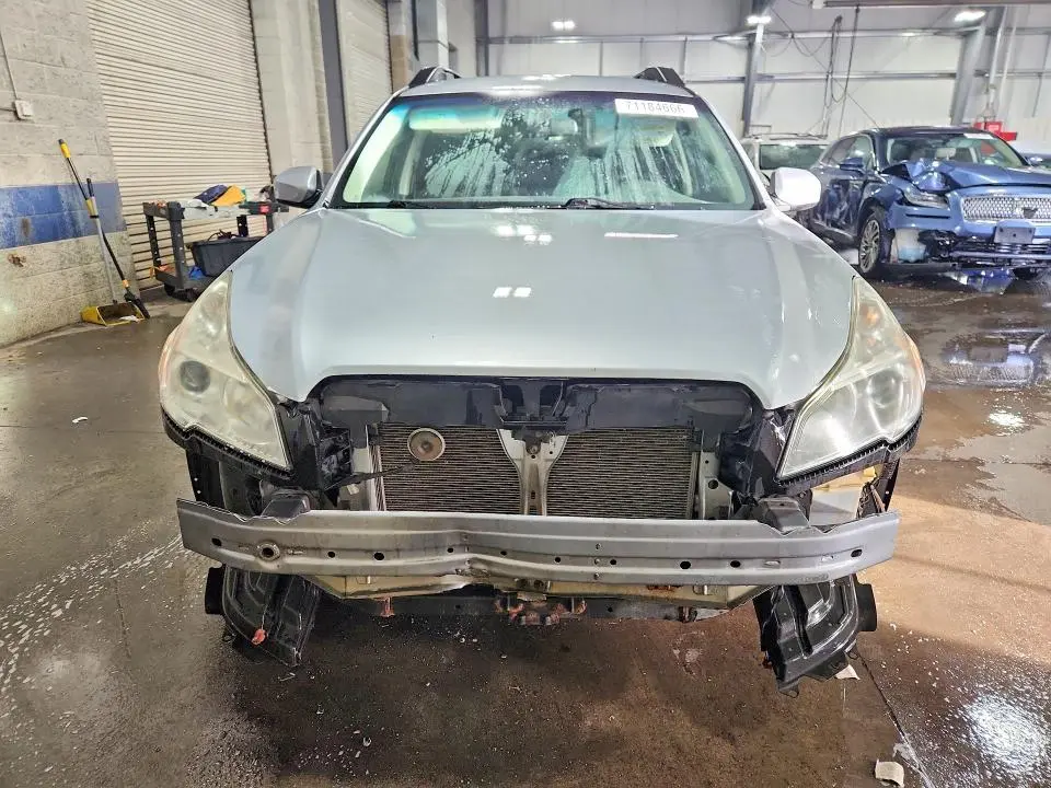 2013 SUBARU OUTBACK 2.5I PREMIUM  