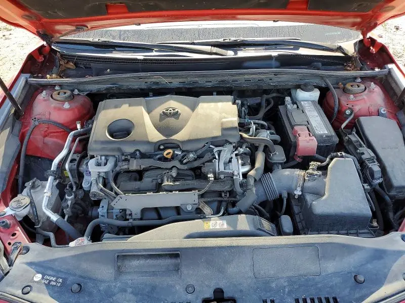 2019 TOYOTA CAMRY SE  