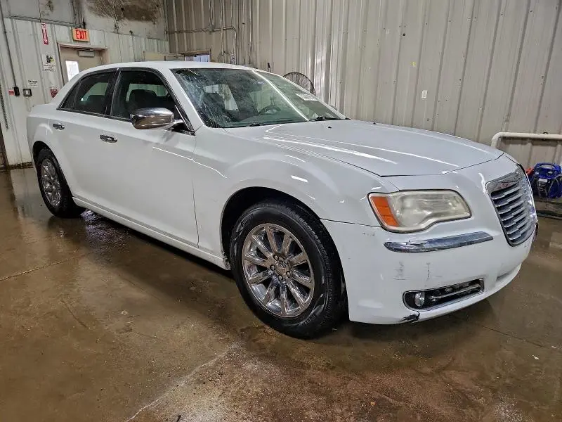 2011 CHRYSLER 300C   