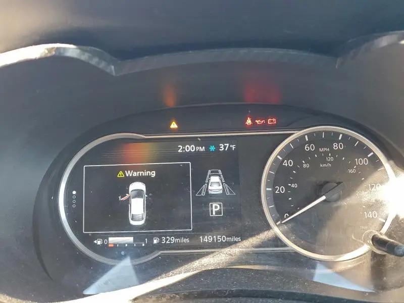 2021 NISSAN VERSA SV  