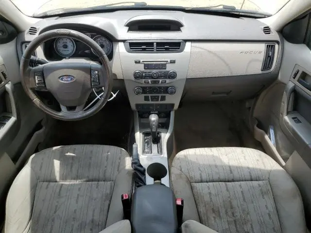 2011 FORD FOCUS SE  