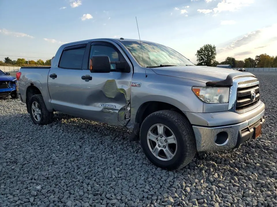 2010 TOYOTA TUNDRA CREWMAX SR5  