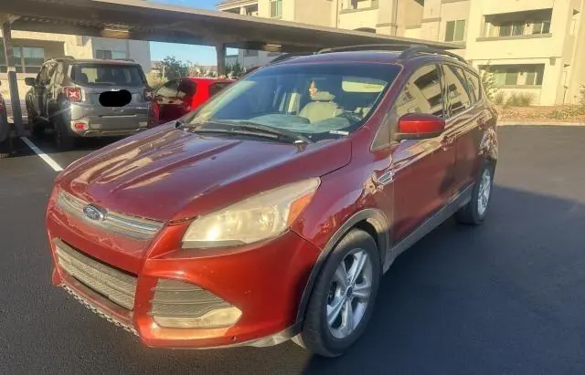 2016 FORD ESCAPE SE  