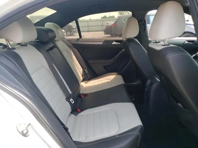 2017 VOLKSWAGEN JETTA SPORT  