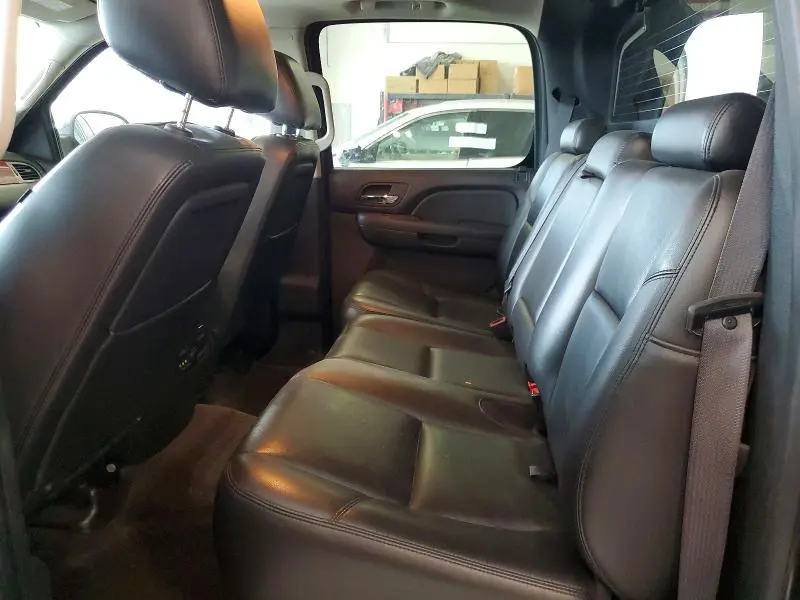 2010 CHEVROLET AVALANCHE LTZ  