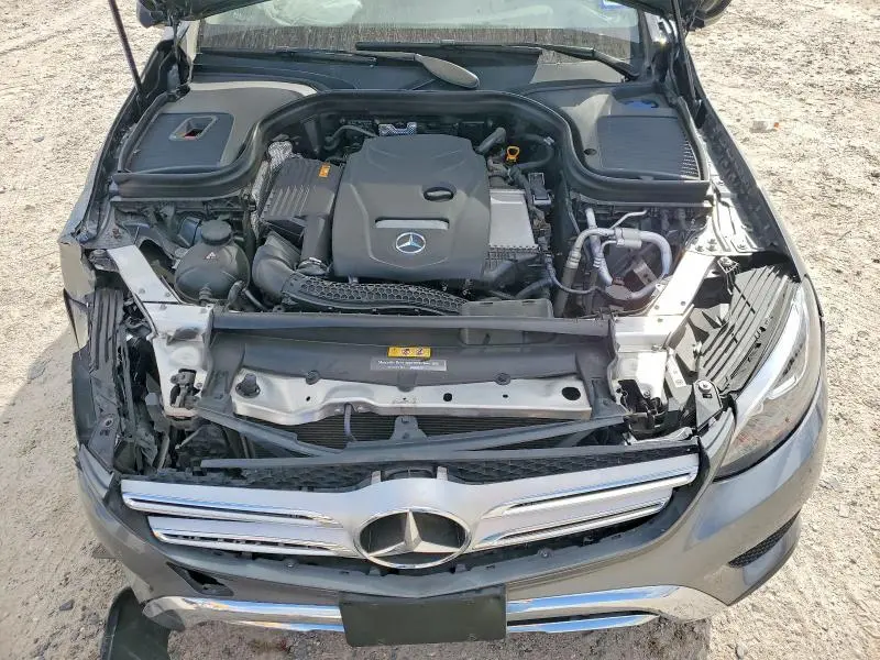 2019 MERCEDES-BENZ GLC 300  