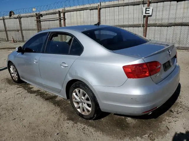 2012 VOLKSWAGEN JETTA SE  