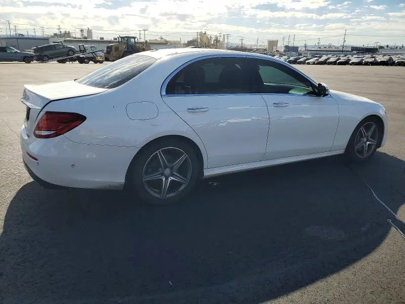 2017 MERCEDES-BENZ E 300  