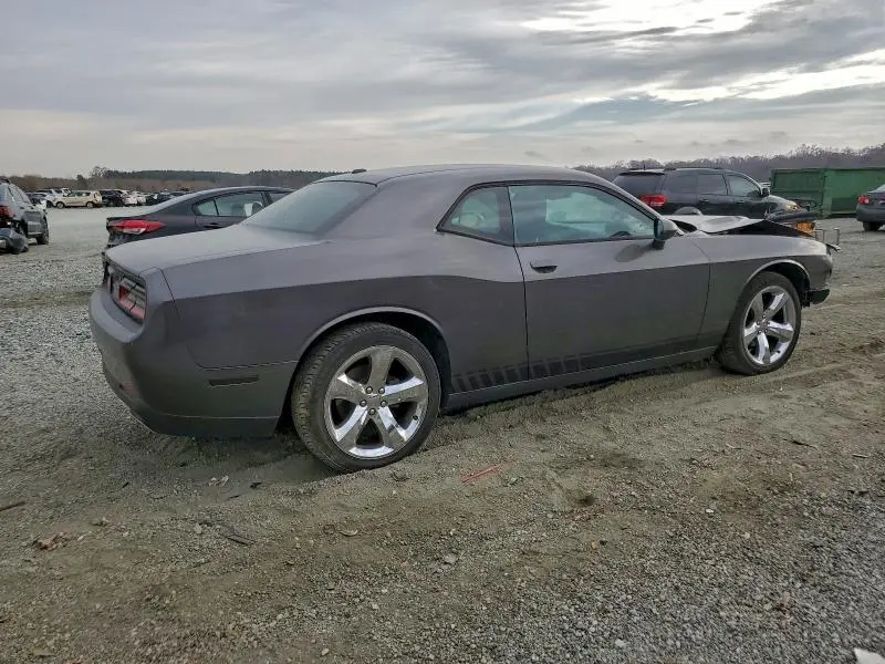 2015 DODGE CHALLENGER SXT  